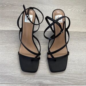 NWT DV by Dolce Vita Zula Black Strappy Sandals